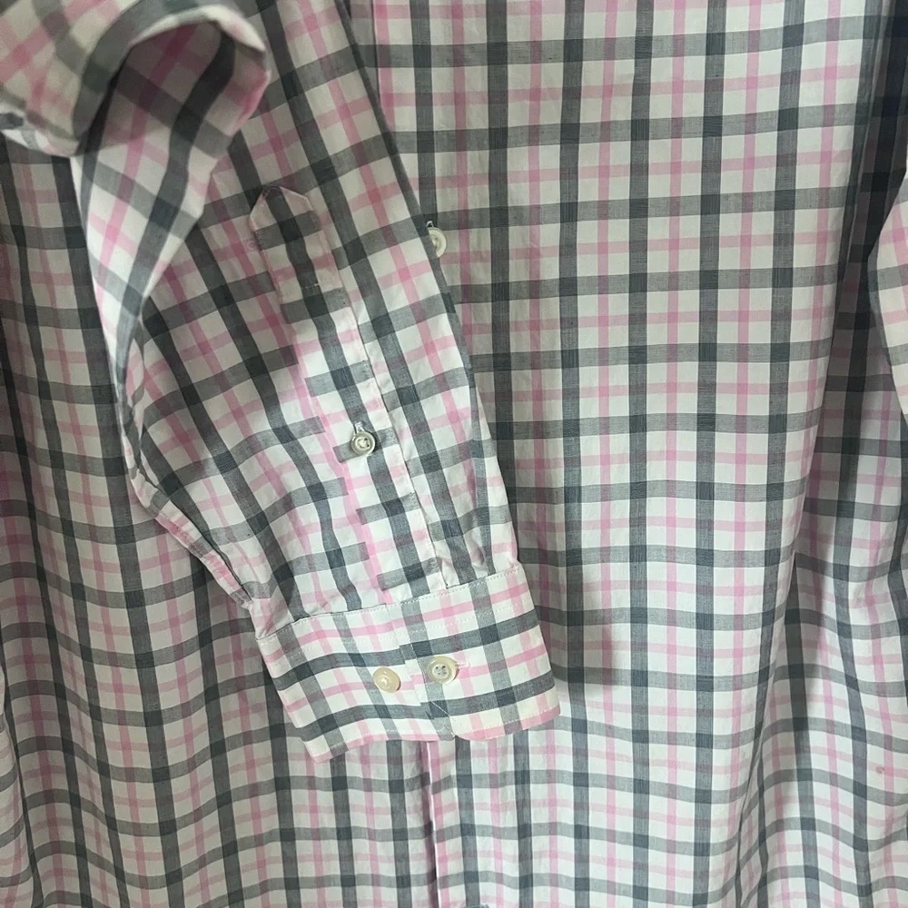 Banana Republic Blue and White Casual Button Down Shirt